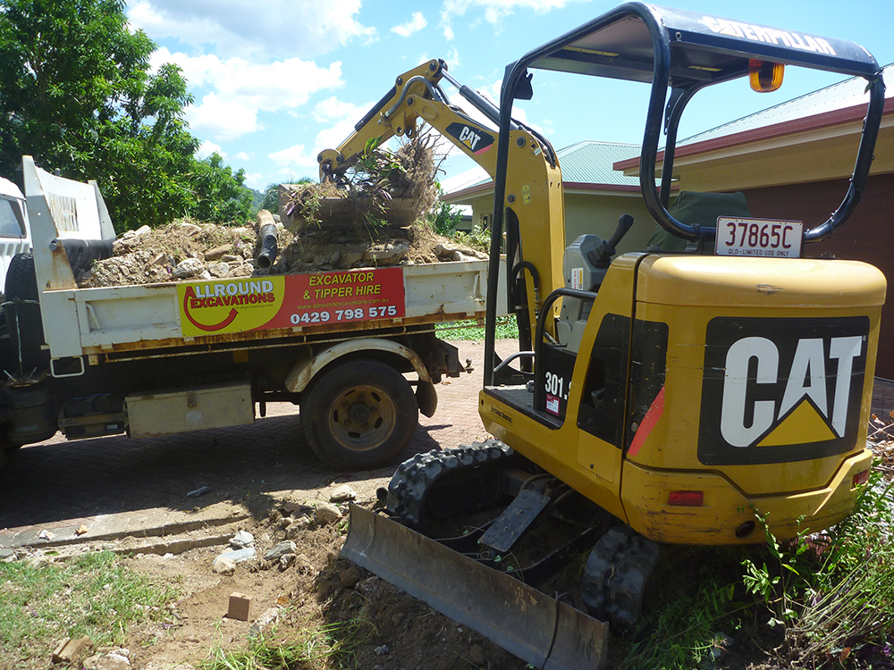 Mini Excavator and Maintenance Cairns