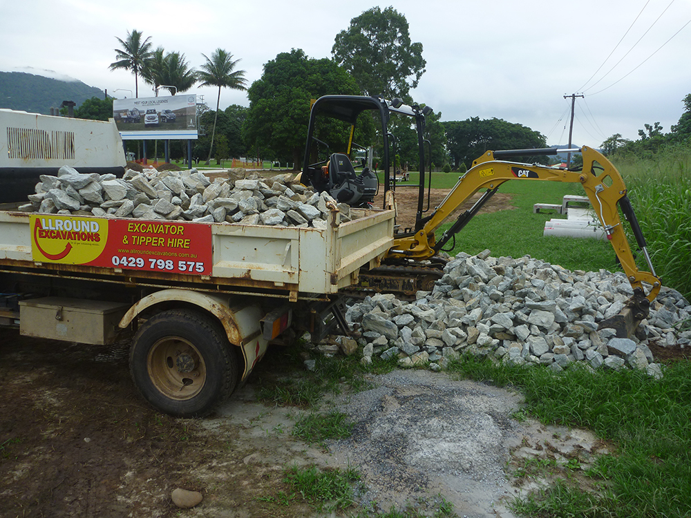 Mini Excavator and Maintenance Cairns
