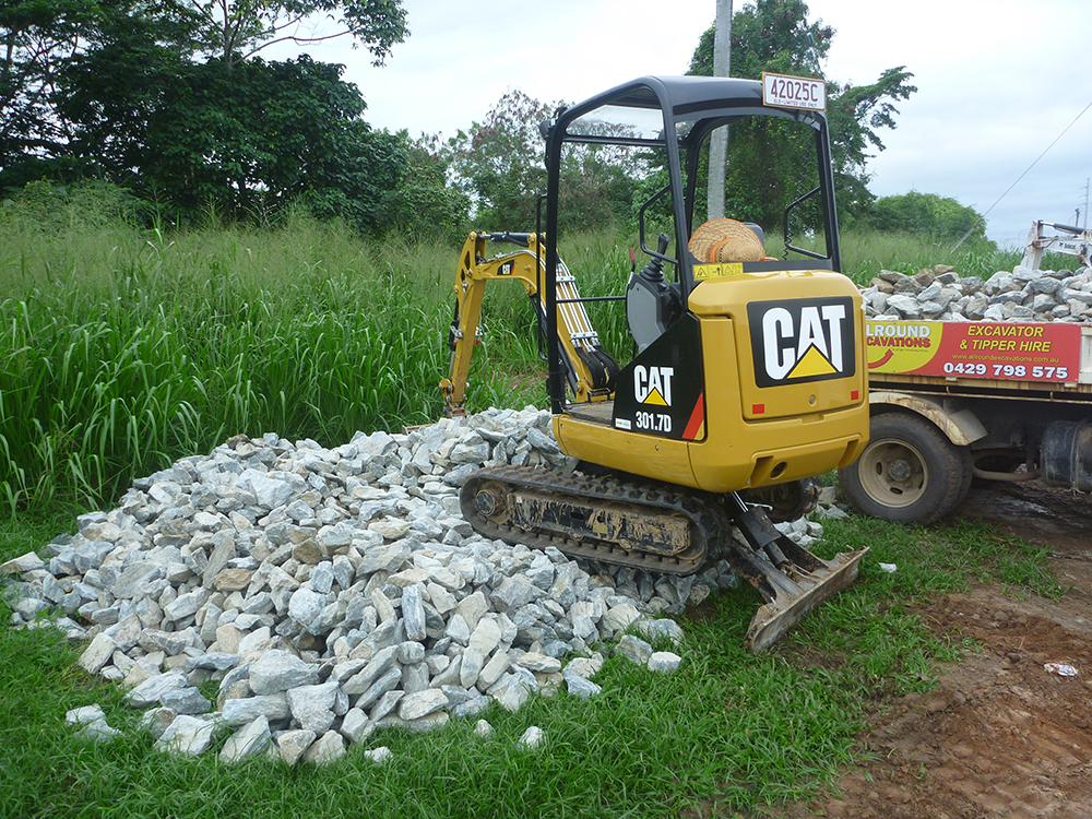 Mini Excavator and Maintenance Cairns